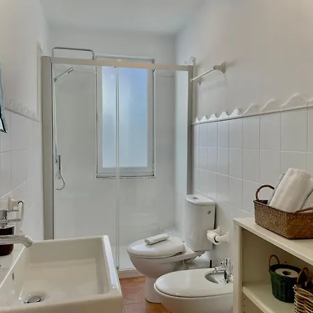 Vivienda 9 Vut-le-1026 Hall De Gare By Aroom Leão